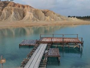 Telaga Biru dan Sunrise di Gurun Pasir Pulau Bintan