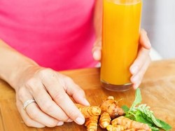 Bisnis #dirumahaja, Ibu 3 Anak Ini Raih Omset Puluhan Juta dari Jual Jamu