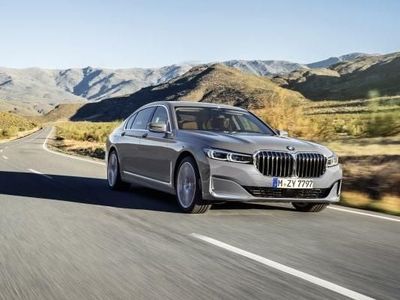 BMW Seri 7 Kian Mewah