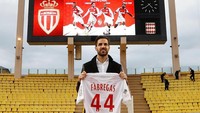 Cesc Fabregas pergi meninggalkan Chelsea di musim dingin. Dia berlabuh ke AS Monaco, klub yang sedang berkutat di zona degradasi Liga Prancis. (Foto: Reuters)