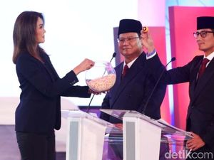 Momen Prabowo Dilarang Ira Koesno