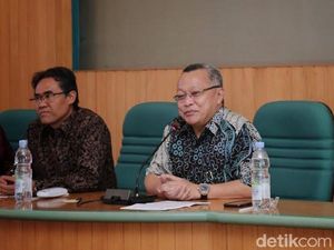 Ekonom UGM Tony Prasetiantono Wafat