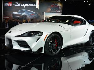 Keren Banget, Mobil Balap Toyota Supra Keren Banget, Mobil Balap Toyota Supra