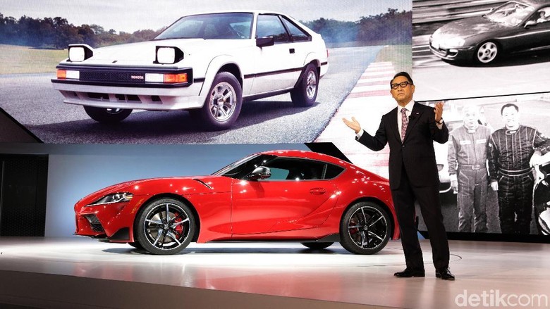 Akio Toyoda dan Supra Foto: Toyota Akio Toyoda dan Supra Foto: Toyota