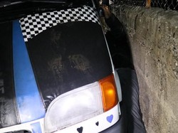 Polisi Turki Selamatkan Pencuri yang Terjepit Mobil Saat Sembunyi