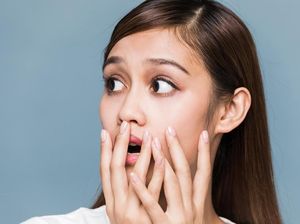 Tanda-Tanda Seseorang Merasa Grogi Saat Debat Tanda-Tanda Seseorang Merasa Grogi Saat Debat