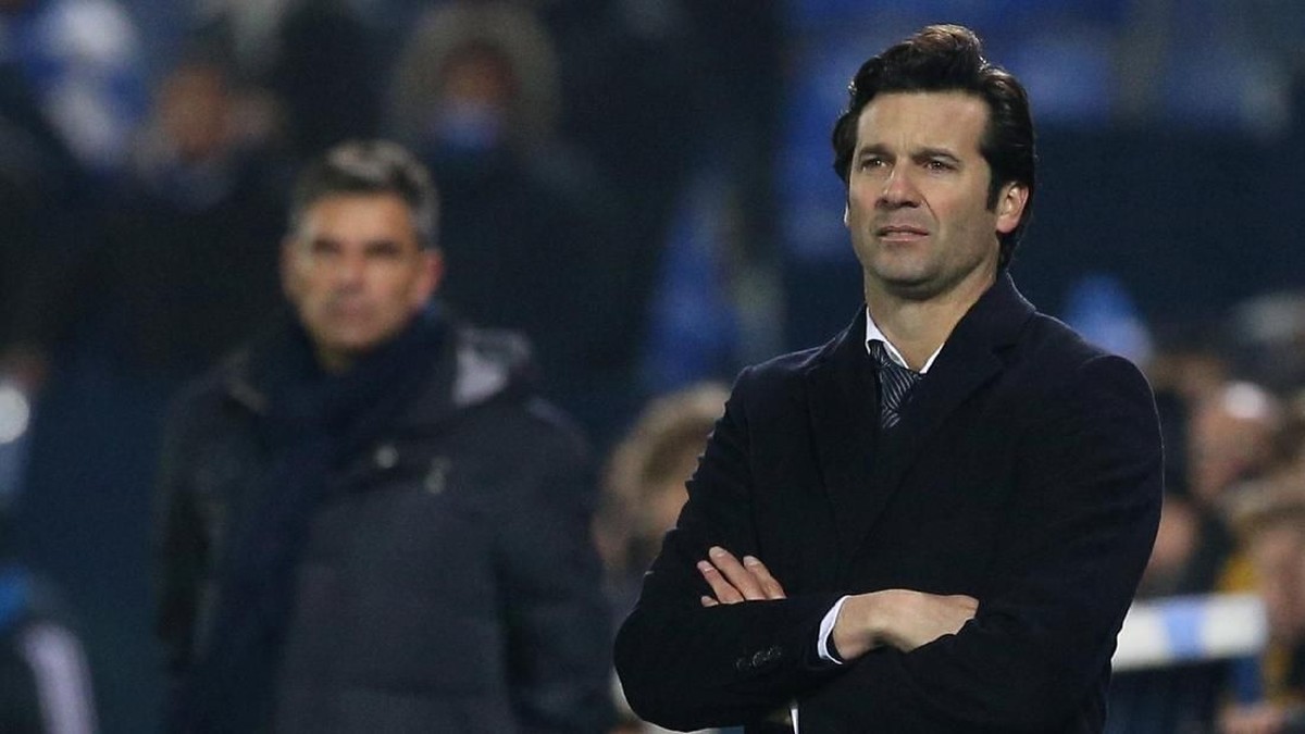 Santiago Solari geram setelah Real Madrid tampil buruk dalam kekalahan dari Leganes 0-1. Foto: Javier Barbancho/ Reuters