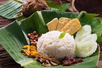 Selain Praktis, Ini 5 Manfaat Daun Pisang untuk Membungkus Makanan