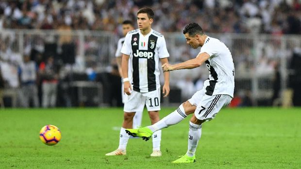Tendangan Bebas Messi Lebih 'Mematikan' dari Ronaldo