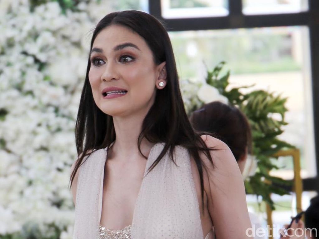 Luna Maya Buka Kemungkinan Balikan dengan Ariel NOAH Luna Maya Buka Kemungkinan Balikan dengan Ariel NOAH