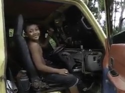 Miris, Bocah Berusia 13 Tahun Narik Truk