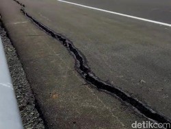 Tol Pemalang-Batang Retak, Menhub: Struktur Rusak Sedikit Hal Biasa