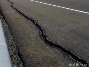 Tol Pemalang-Batang Retak, Menhub: Struktur Rusak Sedikit Hal Biasa Tol Pemalang-Batang Retak, Menhub: Struktur Rusak Sedikit Hal Biasa