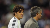 Pedro Leon sempat memperkuat Real Madrid di era Jose Mourinho. Dia datang bareng Kaka, Cristiano Ronaldo, dan Karim Benzema. Tapi kariernya meredup terutama setelah perselisihannya dengan Mourinho. Leon dianggap tidak disiplin dan pemalas. (Denis Doyle/Getty Images)