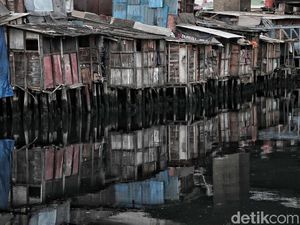 BPS DKI Ungkap Warga Miskin di Jakarta Bertambah Jadi 502 Ribu Orang BPS DKI Ungkap Warga Miskin di Jakarta Bertambah Jadi 502 Ribu Orang