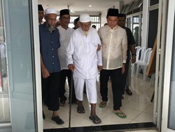 Dibebaskan, Abu Bakar Baasyir Minta Waktu 3 Hari untuk Bereskan Barang