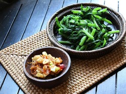 Nikmatnya Gonda, Gulma Padi yang Biasa Diolah Jadi Plecing Bali