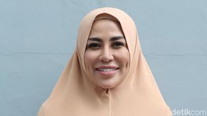 Senyum Cinta Penelope saat Disebut Sering Gonta-Ganti Suami