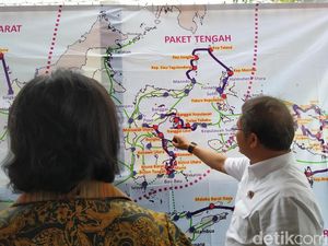 Presiden Jokowi Tunda Peresmian Tol Langit Palapa Ring