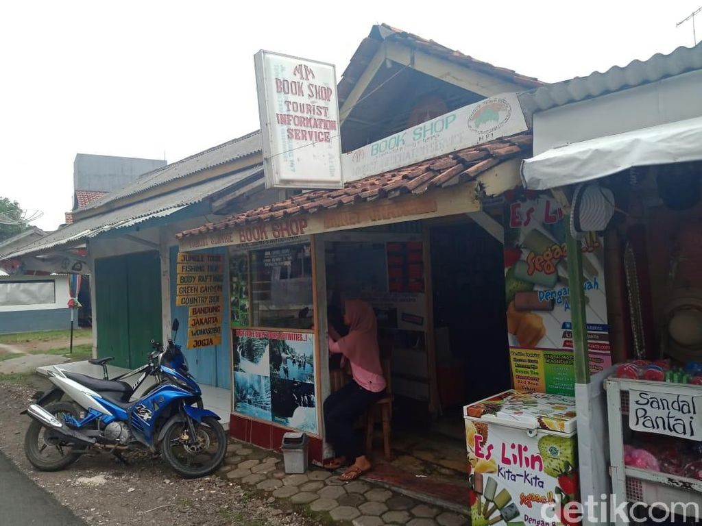 Uniknya Liburan di Pangandaran, Bisa Barter Novel Langka Uniknya Liburan di Pangandaran, Bisa Barter Novel Langka