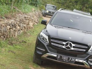 3.859 Mercedes-Benz Laris Manis di 2018