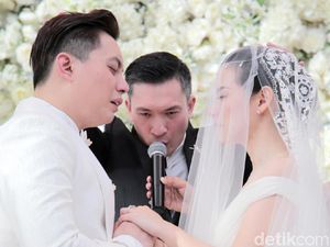 Penuh Haru di Pernikahan Edric Tjandra