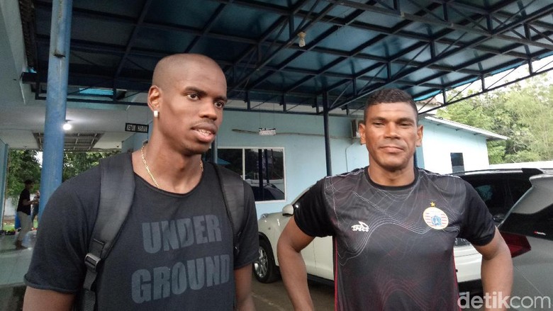 Bek Baru Persija Berambisi Ikuti Sukses Jaimerson dan Pacheco Bek Baru Persija Berambisi Ikuti Sukses Jaimerson dan Pacheco