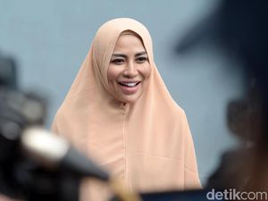 Pernah Dilamar Vicky Prasetyo, Cinta Penelope Ngaku Siap Dipoligami