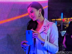 Pemesanan Awal Oppo R17 Pro Capai Ribuan Unit Pemesanan Awal Oppo R17 Pro Capai Ribuan Unit