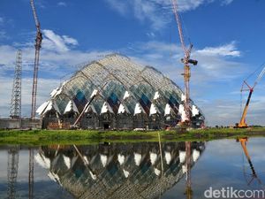 Pekerja Masjid Terapung Al Jabbar Tewas Terjatuh dari Kubah