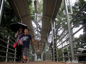 Miris, JPO di Jalur Protokol Jakarta Rusak dan Tak Terawat