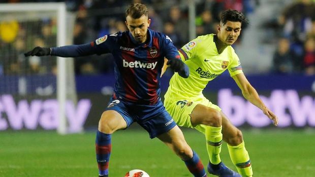 Chumi dianggap tidak sah bermain di leg pertama melawan Levante.