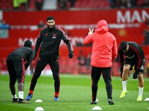 MU Kehilangan Fellaini 3-4 Pekan MU Kehilangan Fellaini 3-4 Pekan