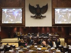Sidang Paripurna DPD Lantik 2 PAW