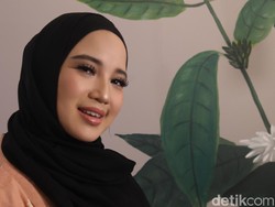 Chacha Frederica Telepon Kahiyang, Prihatin Tahu Iriana Jatuh saat Kampanye