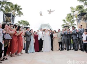 Haru, Menteri Ceria Hadir Full Team Demi Pernikahan Edric Tjandra