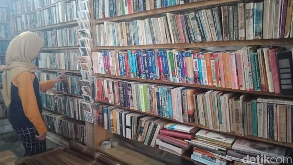 Foto: Toko Buku Unik yang Punya Sistem Barter