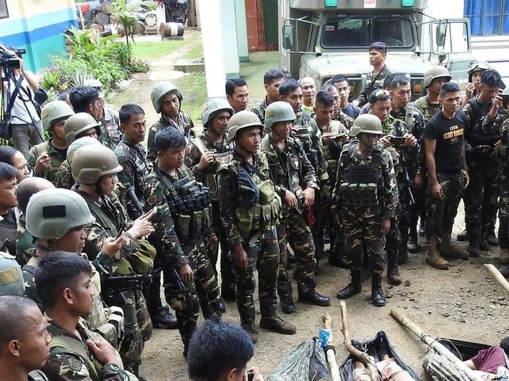 WNI Sandera Abu Sayyaf Dibebaskan dalam Proses Semi Intelijen WNI Sandera Abu Sayyaf Dibebaskan dalam Proses Semi Intelijen