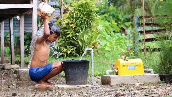 Warga Padang Nikmati Program Hibah Air