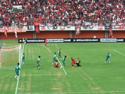 PSS Menang Tipis dari Persis di Celebration Game