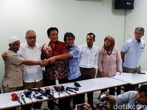 Yusril: Abu Bakar Baasyir Bebas Tanpa Syarat Yusril: Abu Bakar Baasyir Bebas Tanpa Syarat