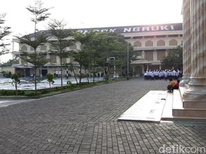 Ustaz Baasyir, Anda Sudah Ditunggu Pulang ke Ngruki Hari Ini Ustaz Baasyir, Anda Sudah Ditunggu Pulang ke Ngruki Hari Ini