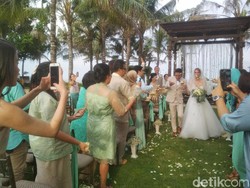 Randy Pangalila Sempat Cemas Pernikahannya Diguyur Hujan