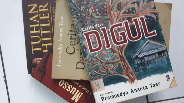 Dilarang Baca Buku! Dilarang Baca Buku!