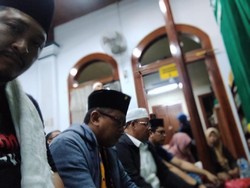 Sekjen PDIP Ziarah ke Masjid Luar Batang