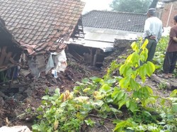 Banjir dan Tanah Longsor Terjang 12 Desa di Mojokerto dalam Semalam