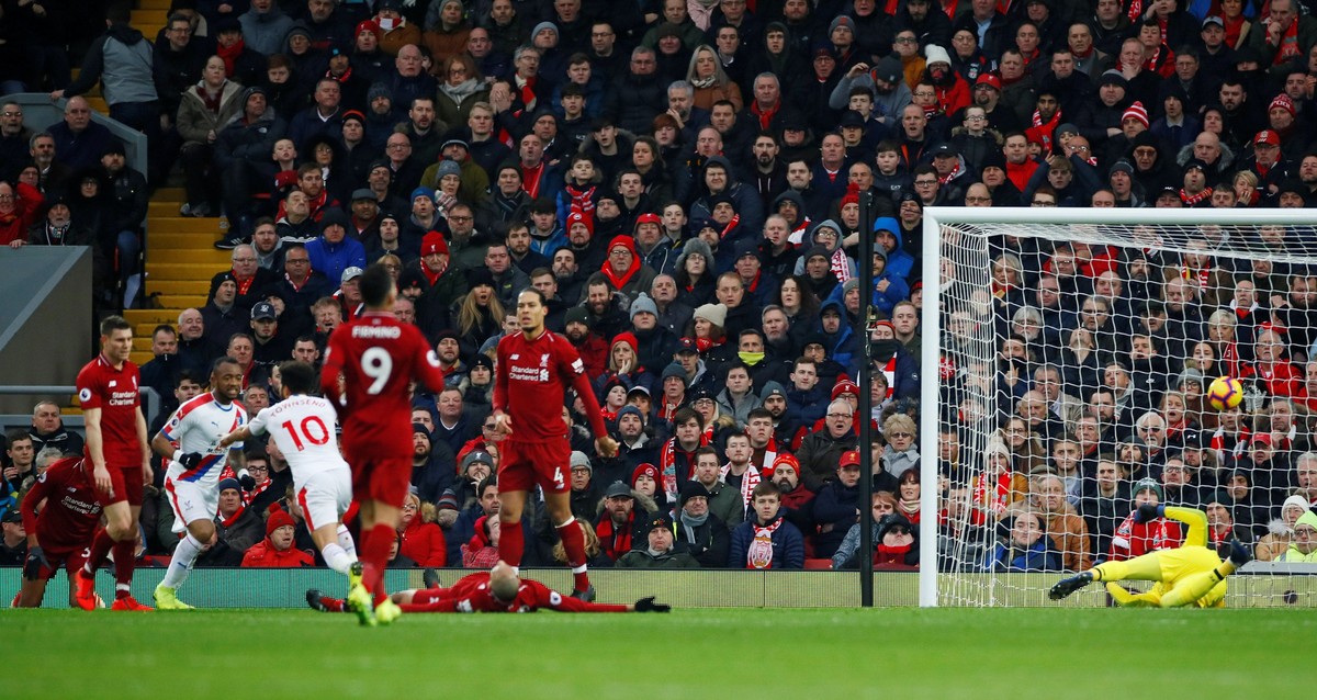 Liverpool tertinggal 0-1 dari Crystal Palace di babak pertama. Foto: Jason Cairnduff/Action Images via Reuters