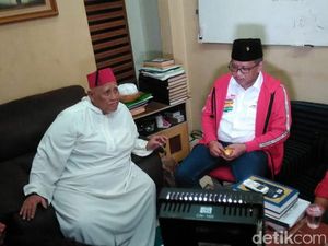 Ulama Betawi Ini Tepis Jokowi Disebut Anti-Islam