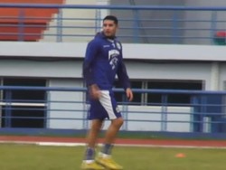 Esteban Vizcarra Tanggalkan Nomor Punggung 7, Ganti 9