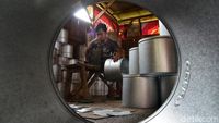 Melihat Pembuatan Langseng Tradisional di Cileunyi